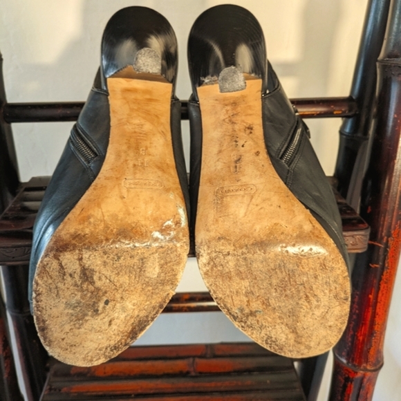 Coach Stillettos |Sandra Calf Heels with side buttons|Size 11 - Picture 6 of 13